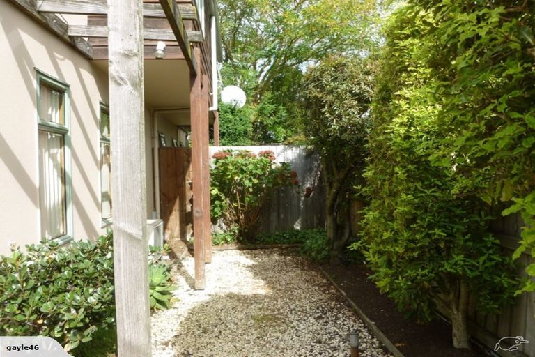 Photo of property in 15 Brockworth Place, Riccarton, Christchurch, 8011