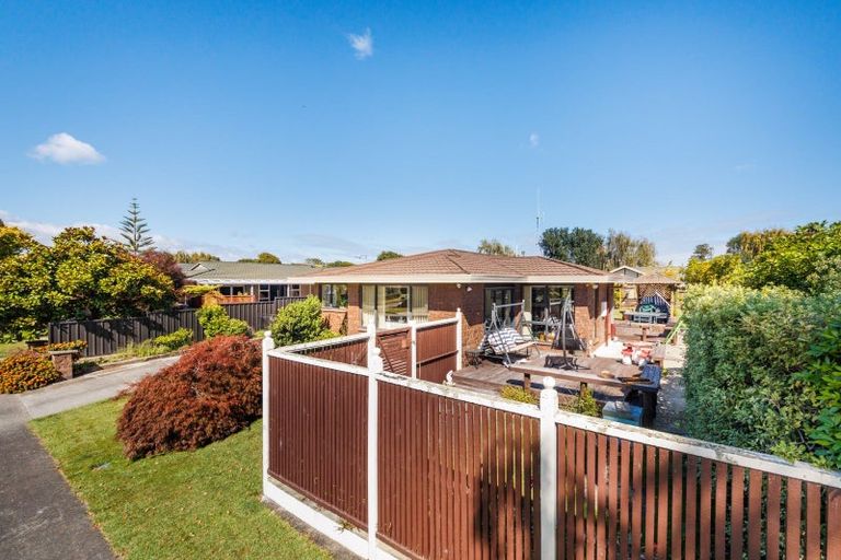 Photo of property in 15 Kentucky Way, Awapuni, Palmerston North, 4412