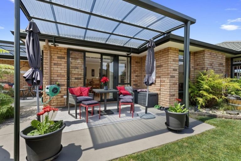 Photo of property in 56 Winchester Place, Rototuna North, Hamilton, 3210