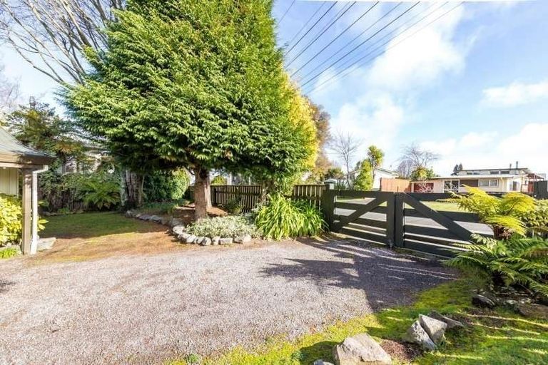 Photo of property in 15b Te Hatepe Avenue, Taupo, 3330
