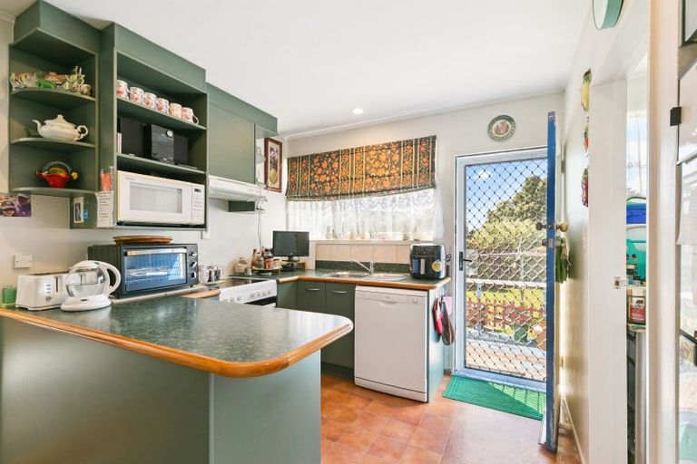 Photo of property in 24 Turriff Crescent, Tawa, Wellington, 5028