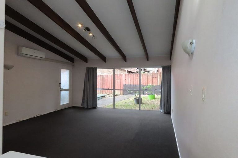 Photo of property in 4/42 James Laurie Street, Henderson, Auckland, 0612