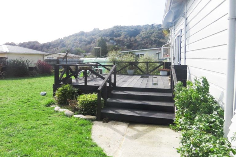 Photo of property in 51 Dick Street, Reefton, 7830