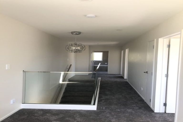 Photo of property in 12a Diana Drive, Glenfield, Auckland, 0627