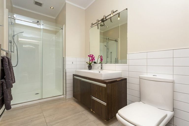 Photo of property in 106 Surrey Street, Forbury, Dunedin, 9012