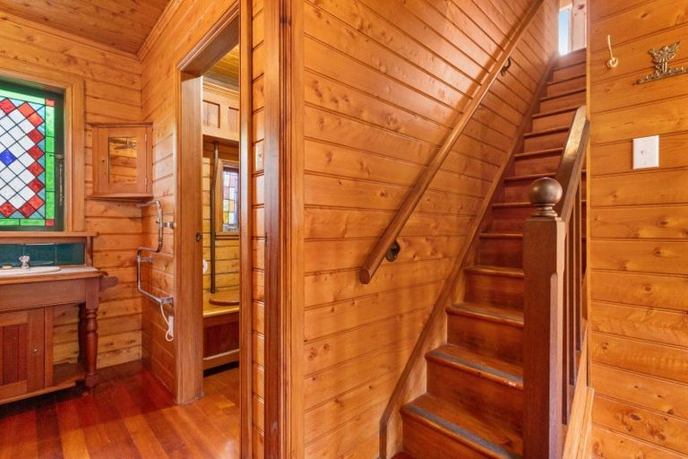 Photo of property in 27 Ferry Road, Martinborough, 5711