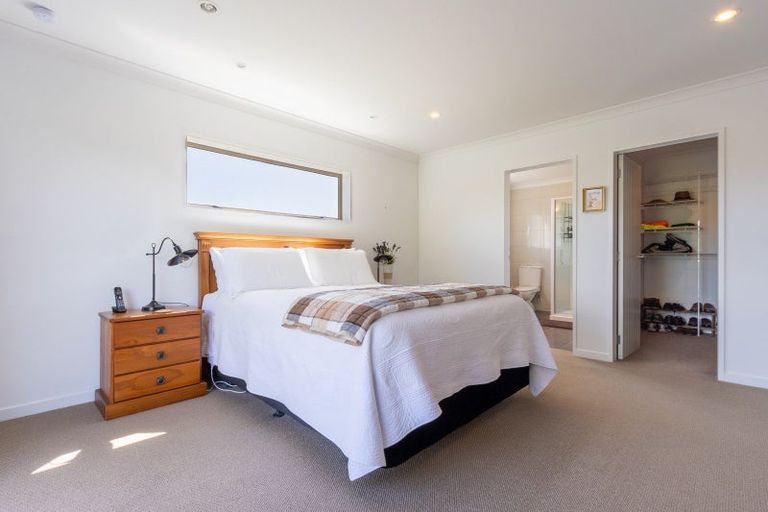 Photo of property in 66 The Drive, Paraparaumu Beach, Paraparaumu, 5032