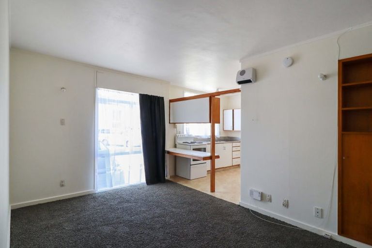 Photo of property in 1341 High Street, Taita, Lower Hutt, 5011