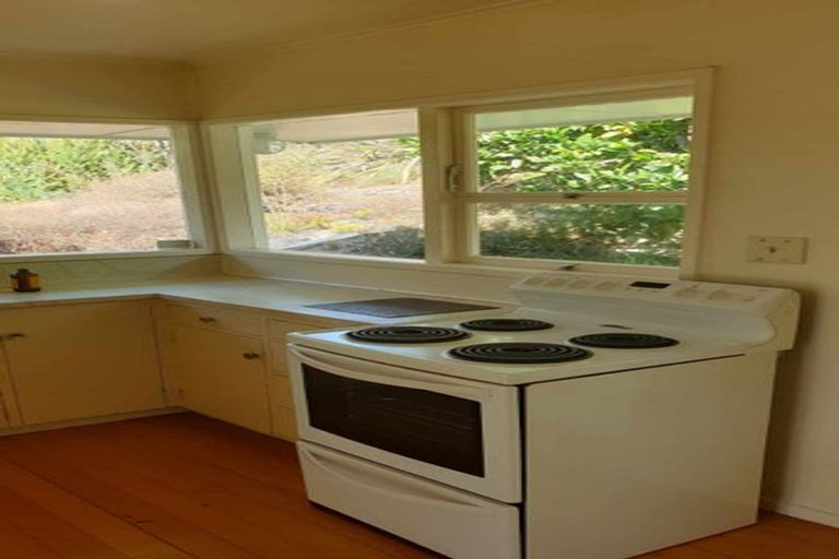 Photo of property in 4/405 Beach Road, Mairangi Bay, Auckland, 0630