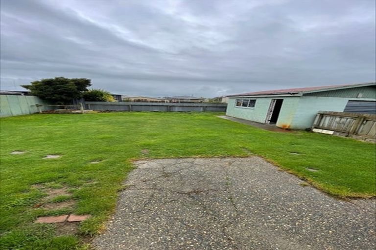 Photo of property in 43 Forfar Crescent, Rockdale, Invercargill, 9812