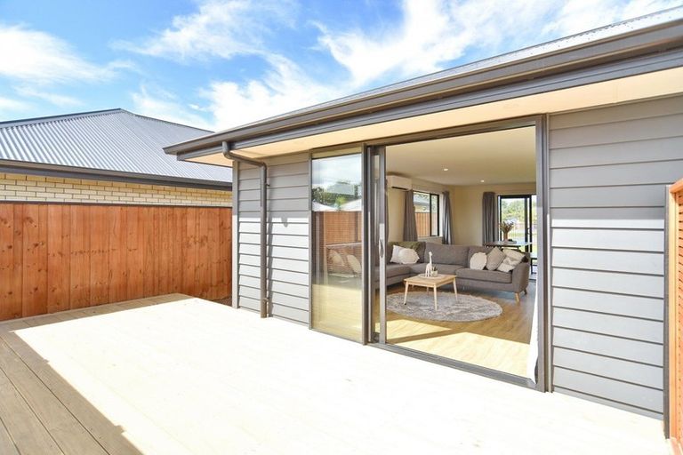 Photo of property in 21 Quinn Crescent, Woodend, 7610