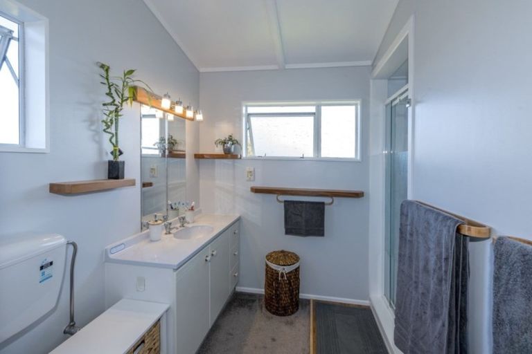 Photo of property in 4 Kennedy Street, Foxton Beach, Foxton, 4815