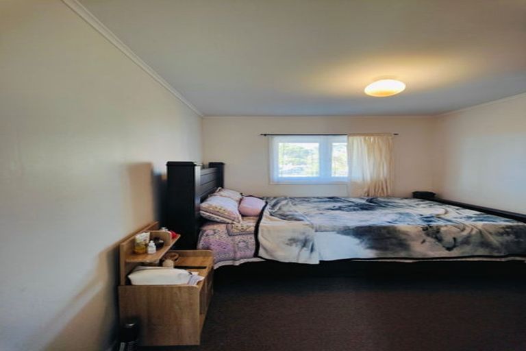 Photo of property in 26 Helena Street, Massey, Auckland, 0614