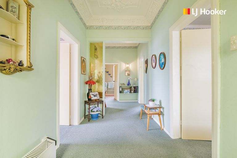 Photo of property in 4 West Avenue, Saint Clair, Dunedin, 9012