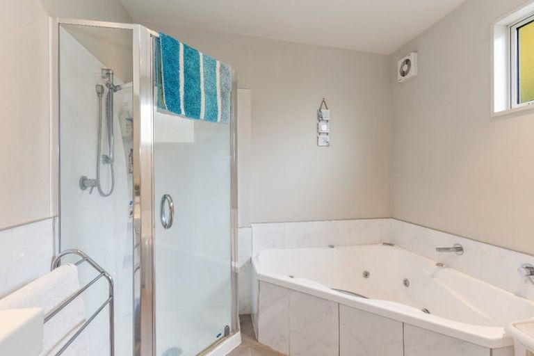 Photo of property in 42b Marama Crescent, Mount Pleasant, Christchurch, 8081