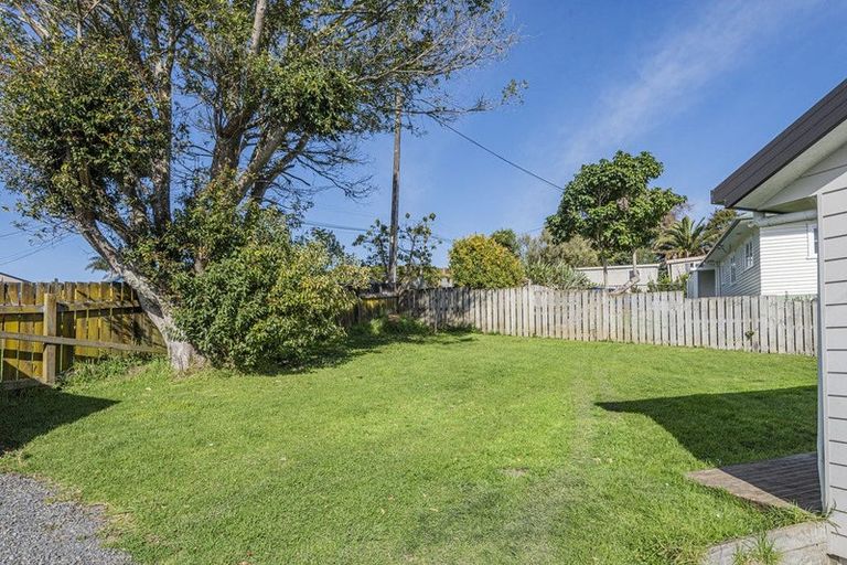 Photo of property in 11 View Street, Maungaturoto, 0520