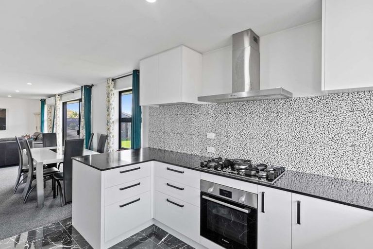 Photo of property in 5 Atap Place, Northwood, Christchurch, 8051