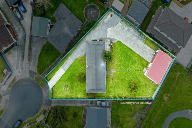 Photo of property in 12 Tiari Place, Mangere East, Auckland, 2024