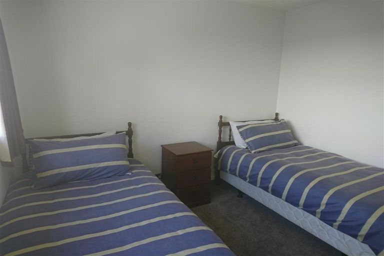 Photo of property in 2 Ragan Lane, Wanaka, 9305