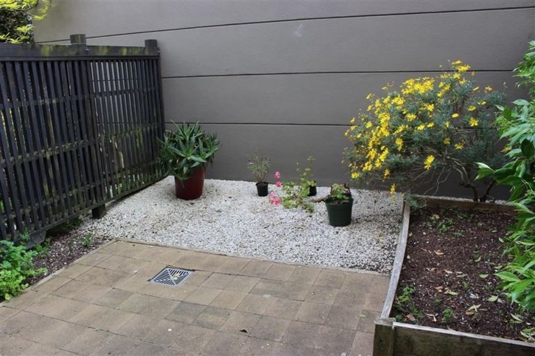 Photo of property in 25 Kirikiri Lane, East Tamaki, Auckland, 2013