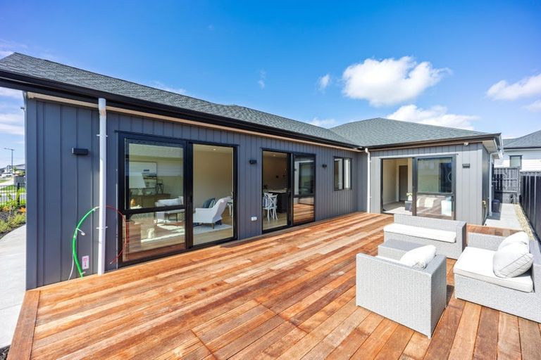 Photo of property in 2 Macgregor Lane, Wainui, 0992