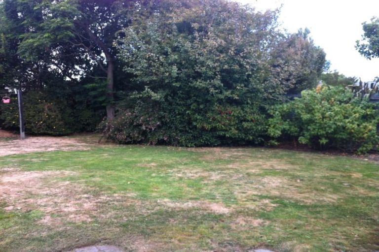 Photo of property in 16 Torquay Place, Bryndwr, Christchurch, 8053