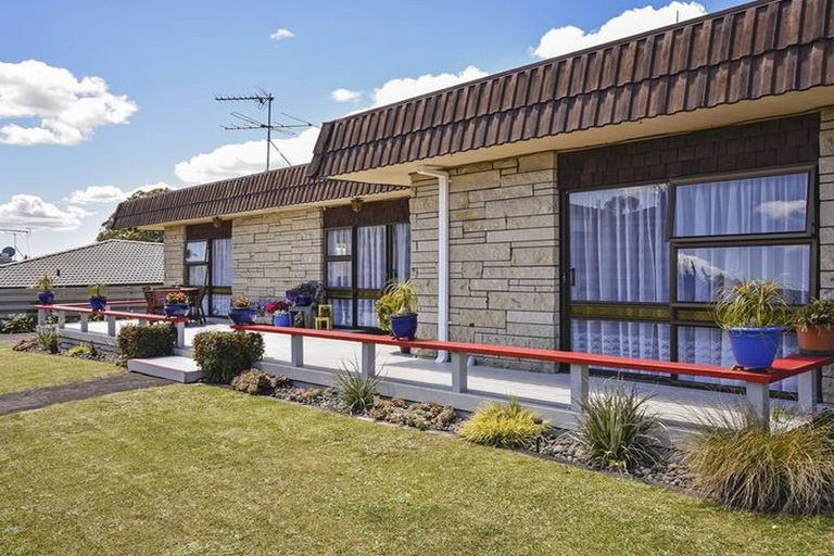 Photo of property in 8 Hartfield Rise, Pahurehure, Papakura, 2113