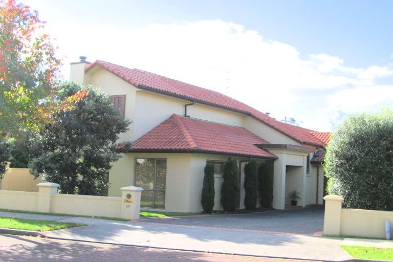 Photo of property in 25 Oakwood Grove, Eastern Beach, Auckland, 2012