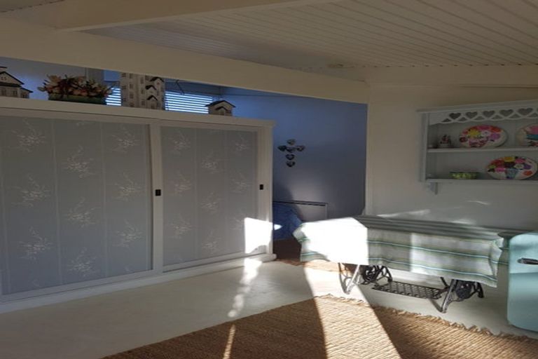 Photo of property in 44 Napier Road, Havelock North, 4130