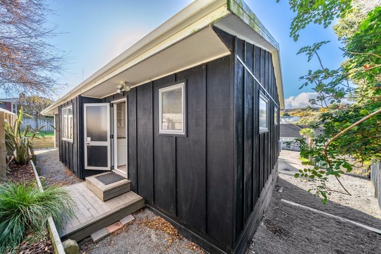 Photo of property in 115a Dimock Street, Titahi Bay, Porirua, 5022