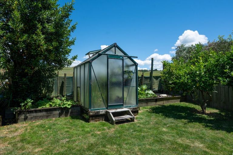 Photo of property in 24 Wychwood Crescent, Springfield, Rotorua, 3015