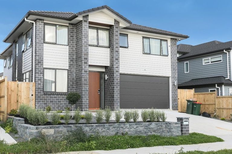 Photo of property in 10 Matiki Road, Flat Bush, Auckland, 2019