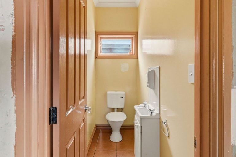 Photo of property in 28 Kowhai Street, Castlecliff, Whanganui, 4501