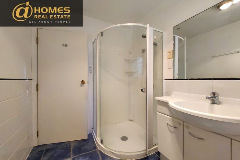 Photo of property in 4 Lynngate Place, Hillcrest, Auckland, 0627