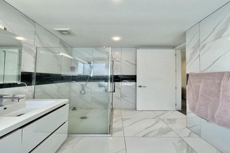 Photo of property in 90a Khandallah Road, Khandallah, Wellington, 6035