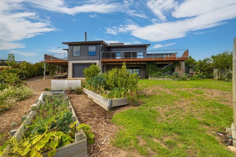 Photo of property in 52 James Drive, Diamond Harbour, Lyttelton, 8971