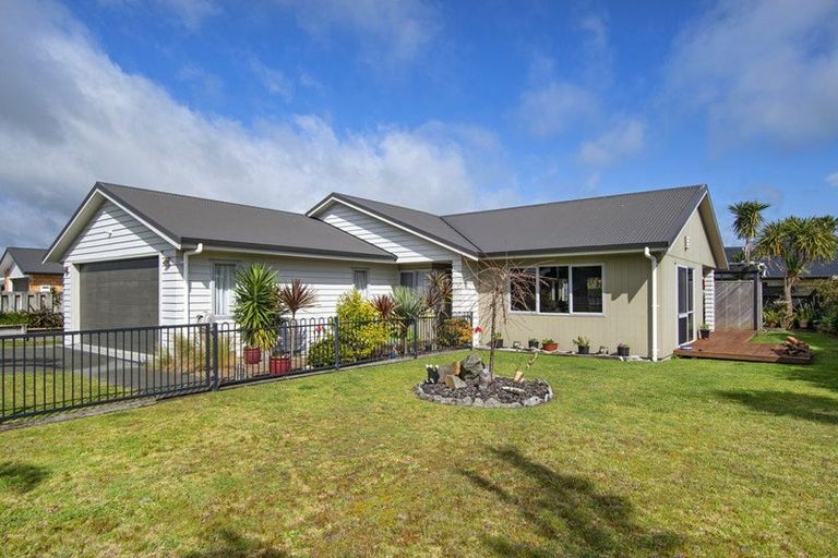 Photo of property in 4 Sea Dune Place, Ruakaka, 0116