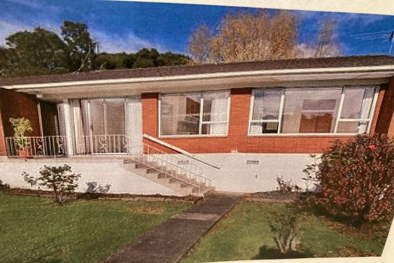 Photo of property in 3/1 Takapu Street, Henderson, Auckland, 0612