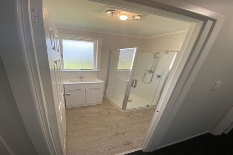 Photo of property in 20a Nile Road, Kelston, Auckland, 0602