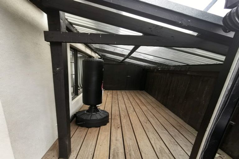 Photo of property in 2a Dapple Place, Flat Bush, Auckland, 2019