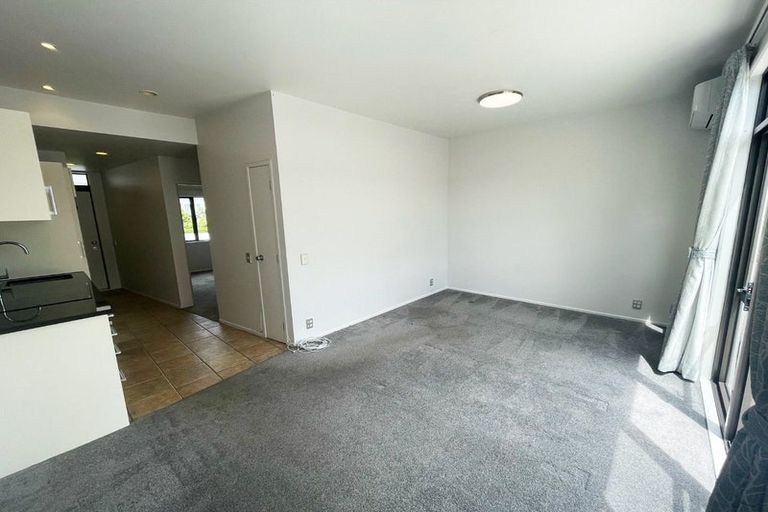 Photo of property in The Grange, 82/92 Bush Road, Albany, Auckland, 0632