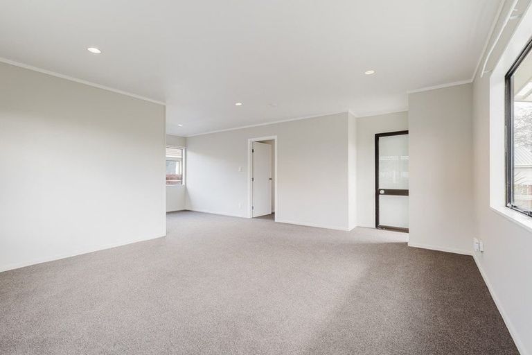 Photo of property in 42a Mcleavey Drive, Kelvin Grove, Palmerston North, 4414