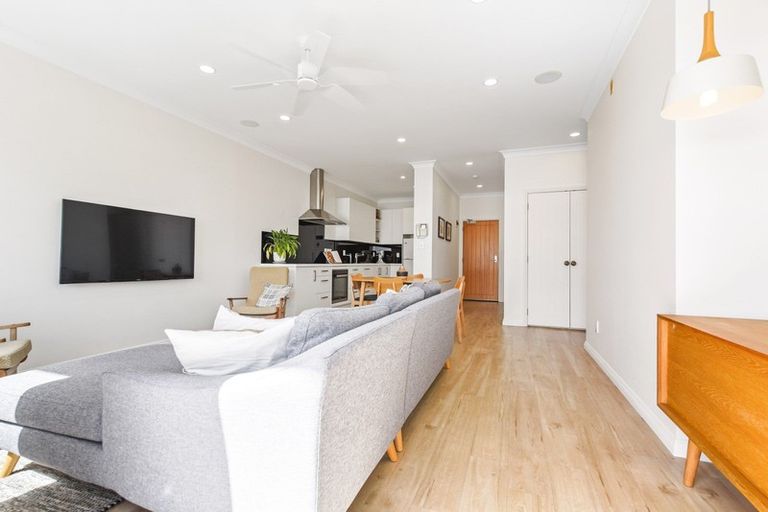 Photo of property in 2c/11 London Street, Hamilton Central, Hamilton, 3204