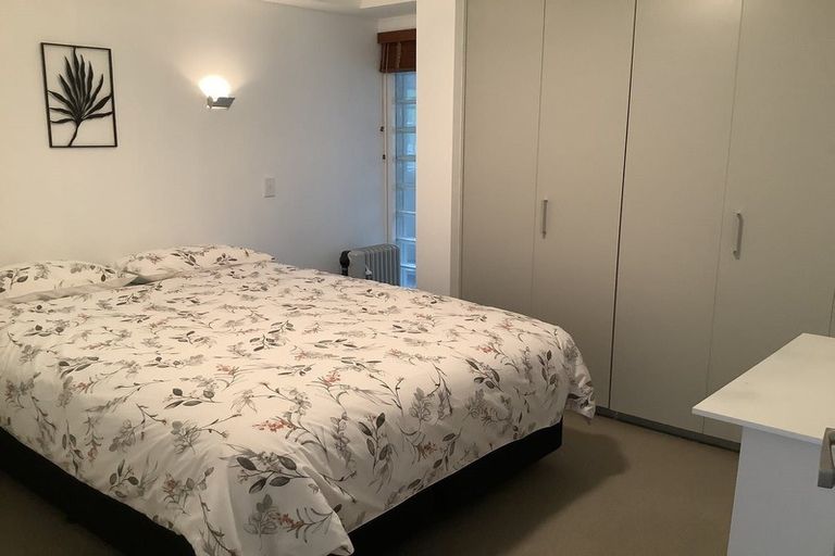 Photo of property in The Capital, 14/370 Oriental Parade, Oriental Bay, Wellington, 6011