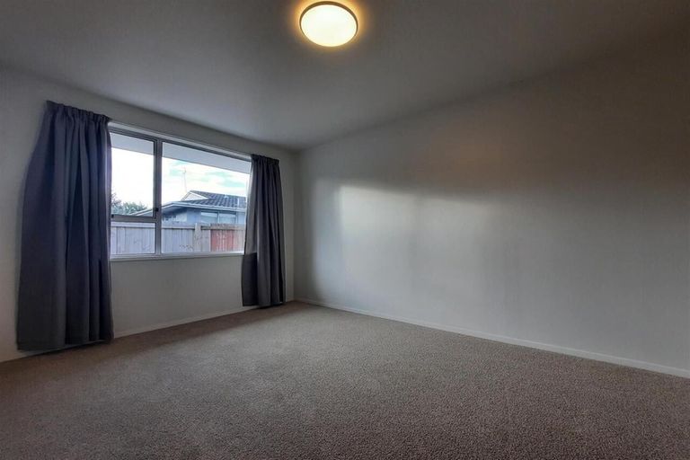 Photo of property in 2/93 Springfield Road, St Albans, Christchurch, 8014