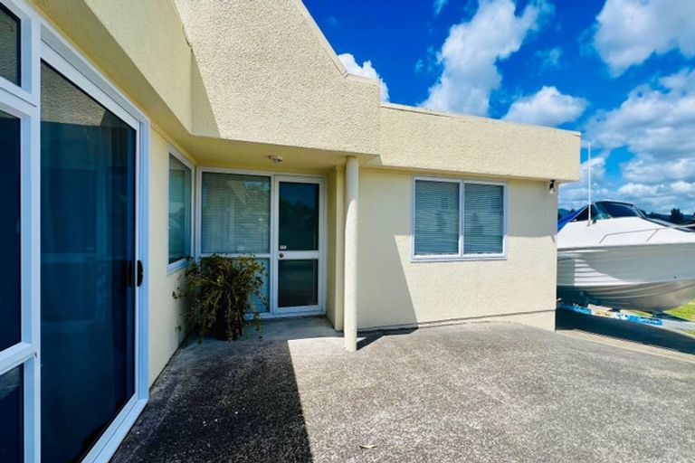 Photo of property in 98 Victoria Street, Coromandel, 3506