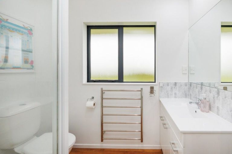 Photo of property in 4 Wake Place, Aokautere, Palmerston North, 4471