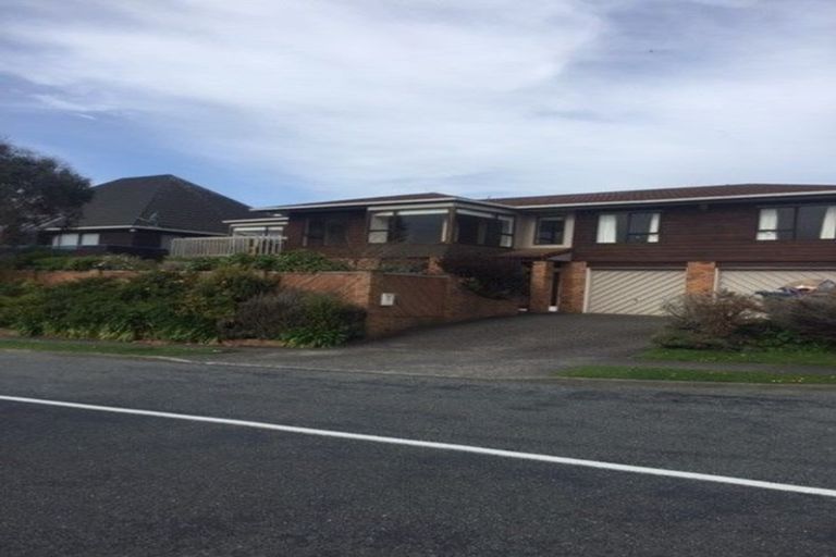 Photo of property in 42 Lakewood Avenue, Churton Park, Wellington, 6037
