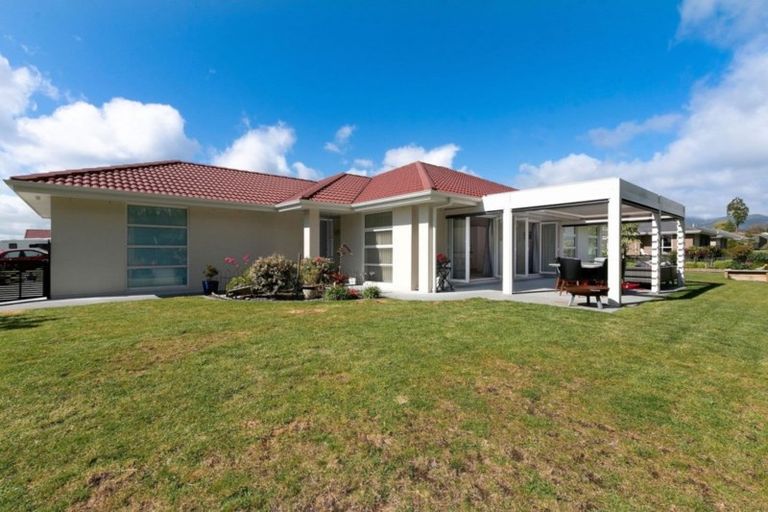 Photo of property in 2 Gleneagles Drive, Aongatete, Katikati, 3178