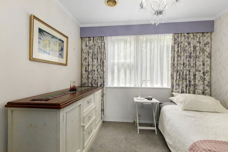 Photo of property in 8 Volkner Grove, Waterloo, Lower Hutt, 5011